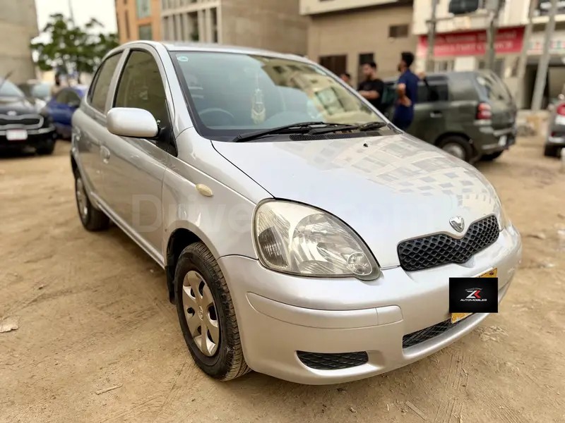 Toyota Vitz 2004