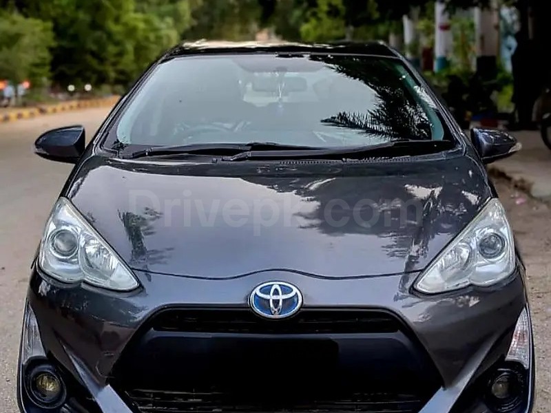 Toyota Aqua 2015