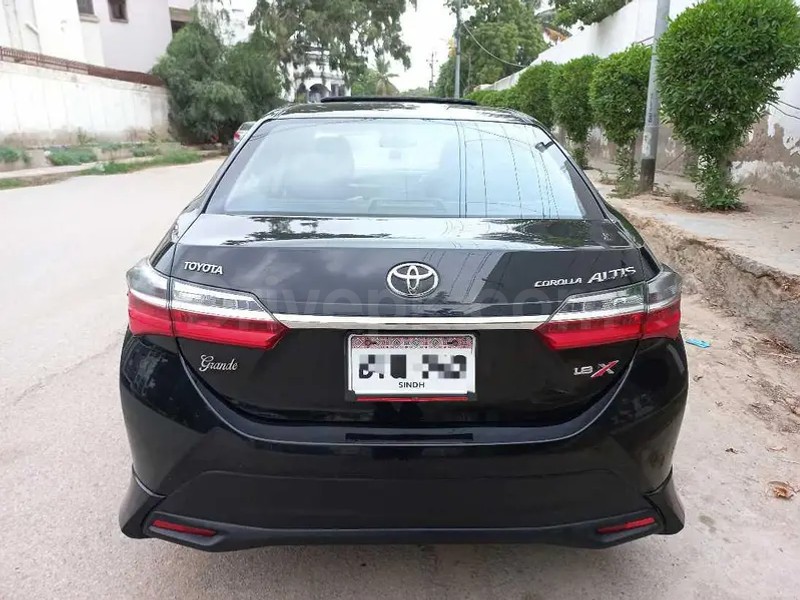 Toyota Altis Grande 2021