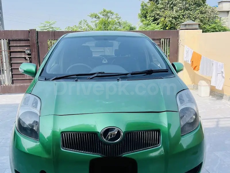 Toyota Vitz 2005