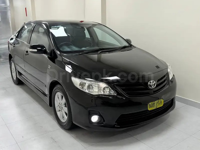Toyota Corolla Altis 2013