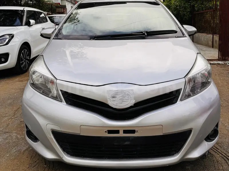 Toyota Vitz 2014