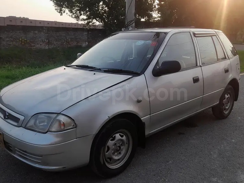 Suzuki Cultus 2000