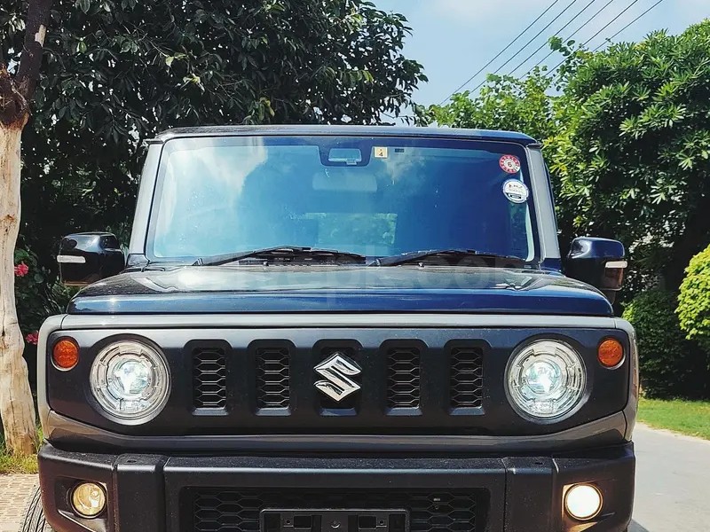 Suzuki Jimny 2023
