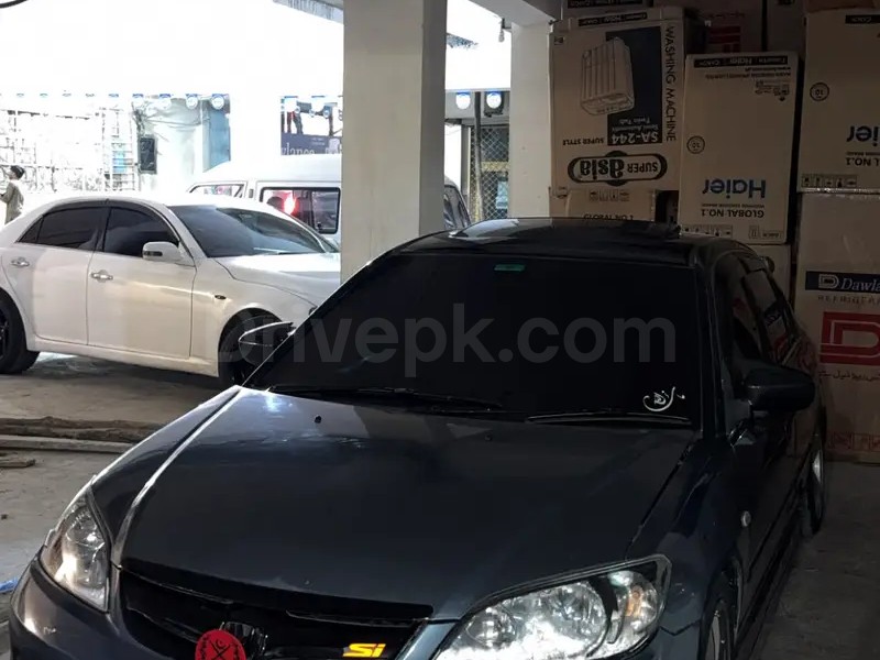 Honda Civic Oriel 2004