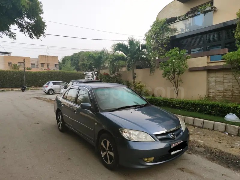 Honda Civic EXi 2005