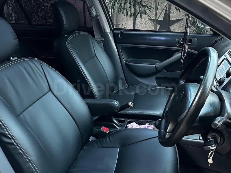 Honda Civic VTi Oriel Prosmatec 2002