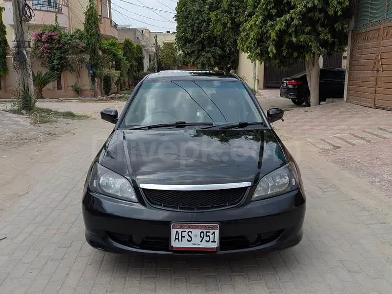 Honda Civic VTi Oriel Prosmatec 2004