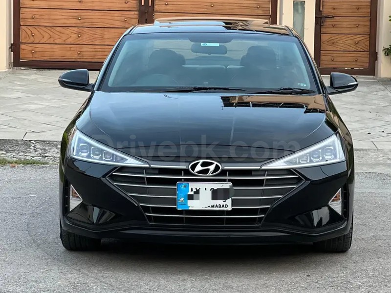 Hyundai Elantra 2022