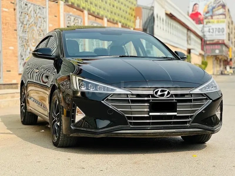 Hyundai Elantra 2023