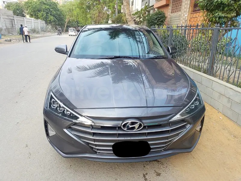 Hyundai Elantra 2024
