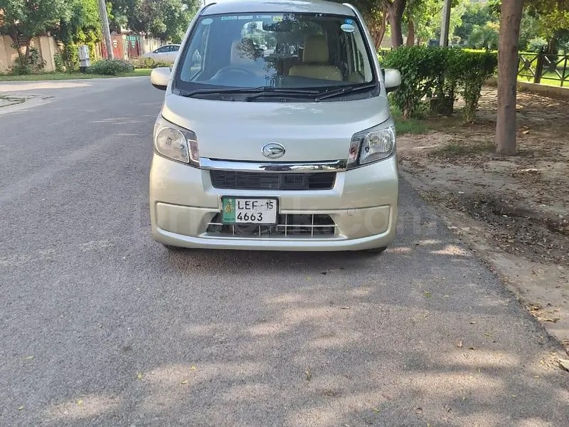 Daihatsu Move 2015