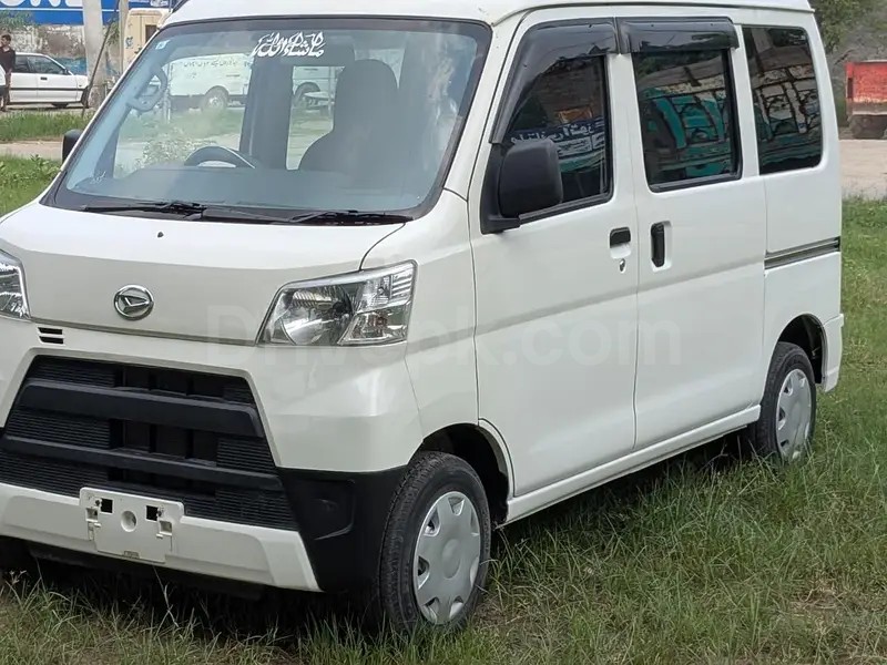 Daihatsu Hijet 2021