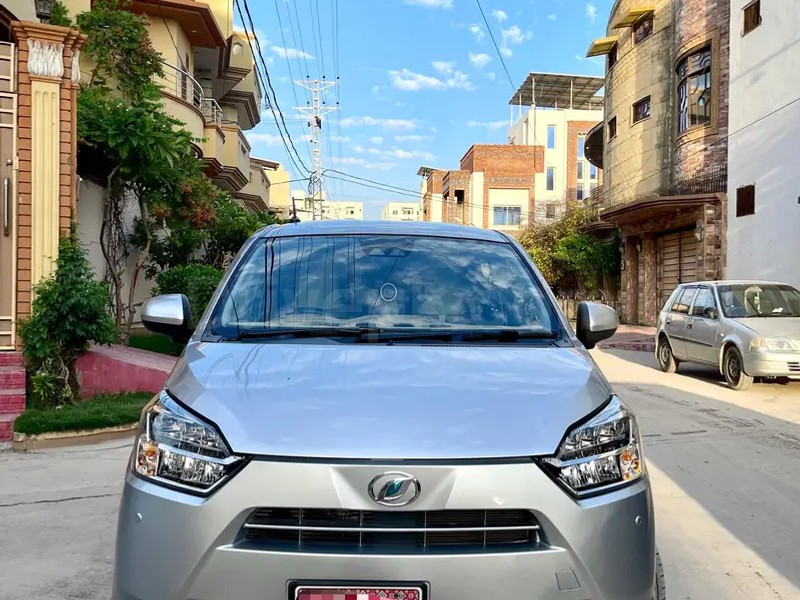 Daihatsu Mira 2023