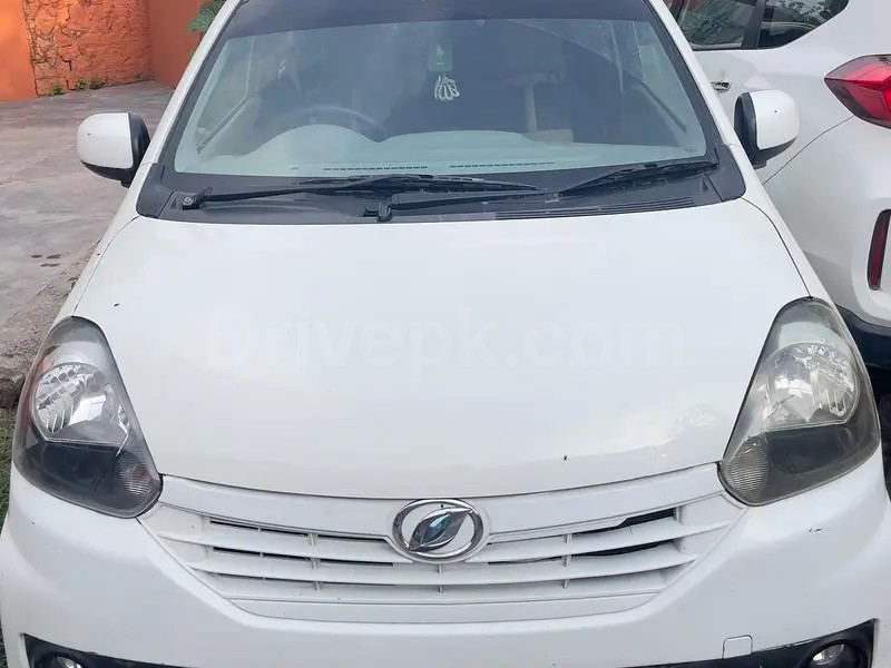 Daihatsu Mira 2015