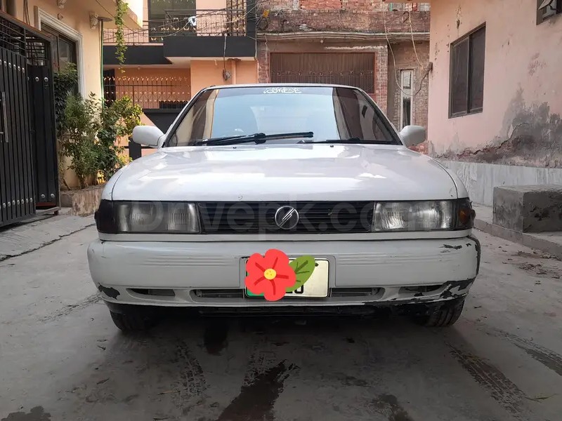 Nissan Sunny 1991