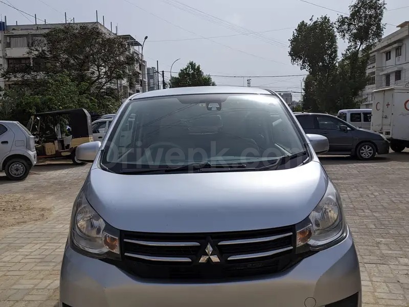 Mitsubishi Ek Wagon 2017