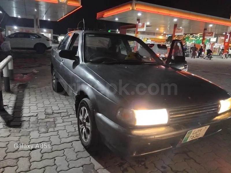 Nissan Sunny 1992