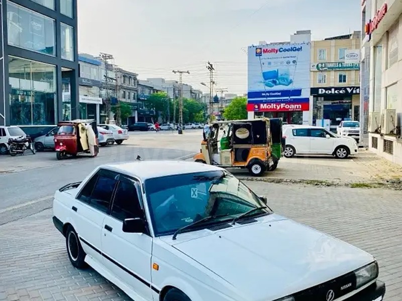 Nissan Sunny 1986