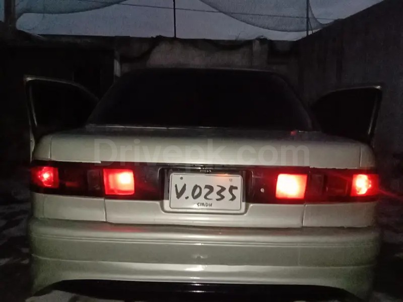 Nissan Sunny 1993