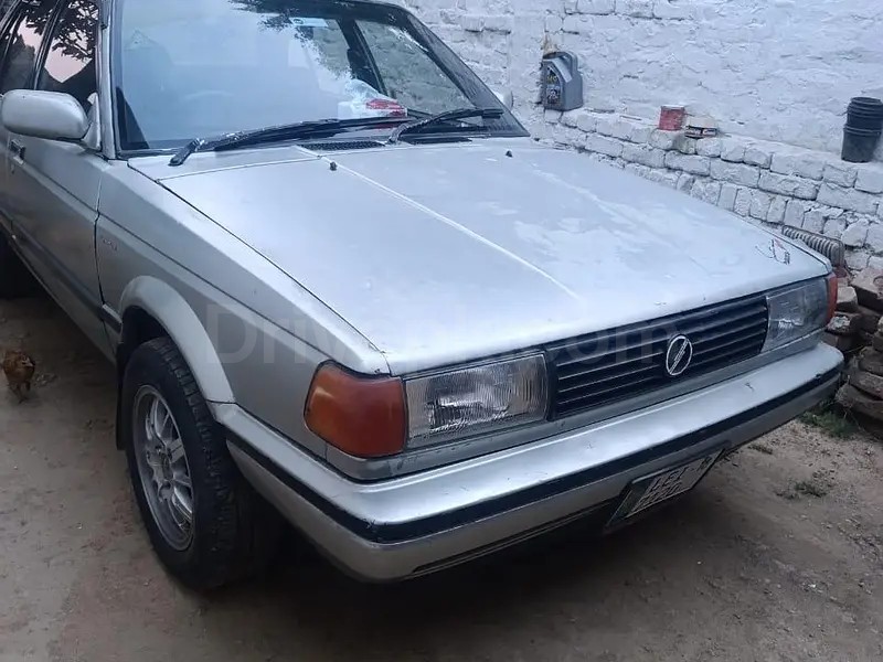 Nissan Sunny 1989