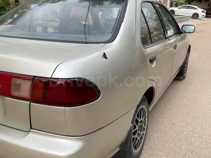 Nissan Sunny 1998