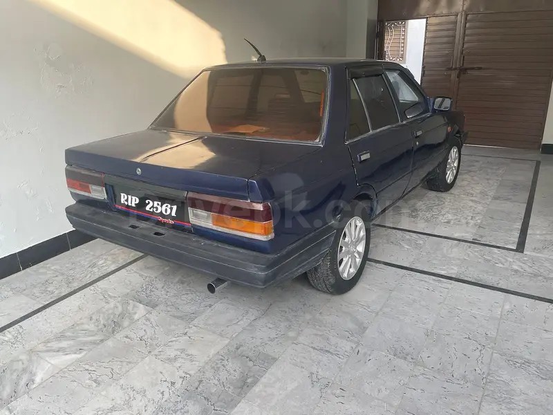 Nissan Sunny 1986