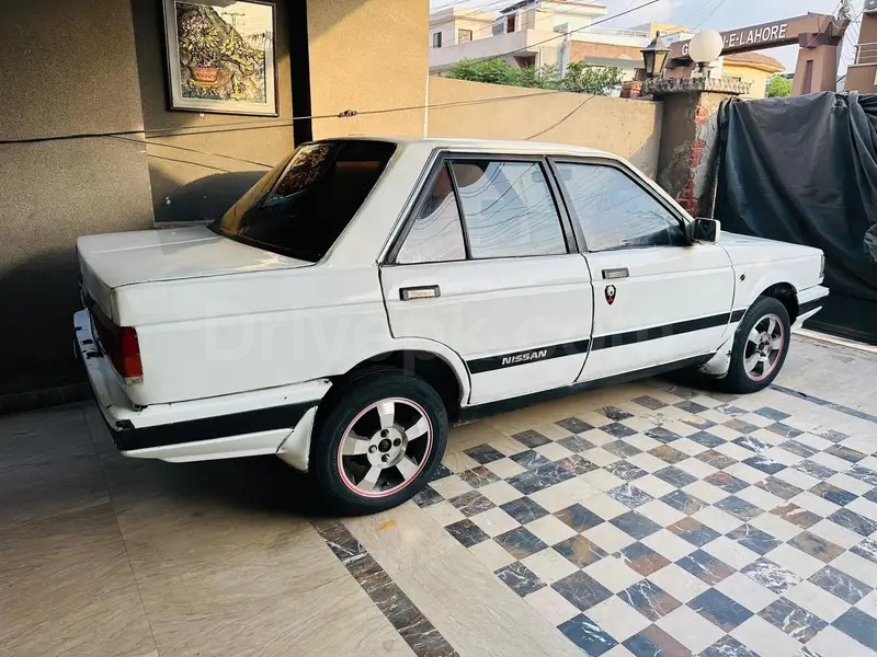 Nissan Sunny 1988