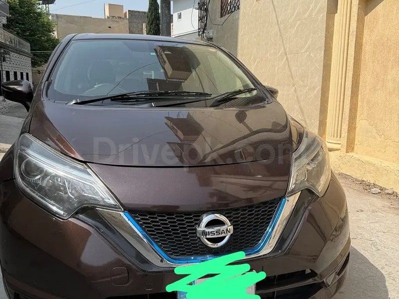 Nissan Note E Power 2016