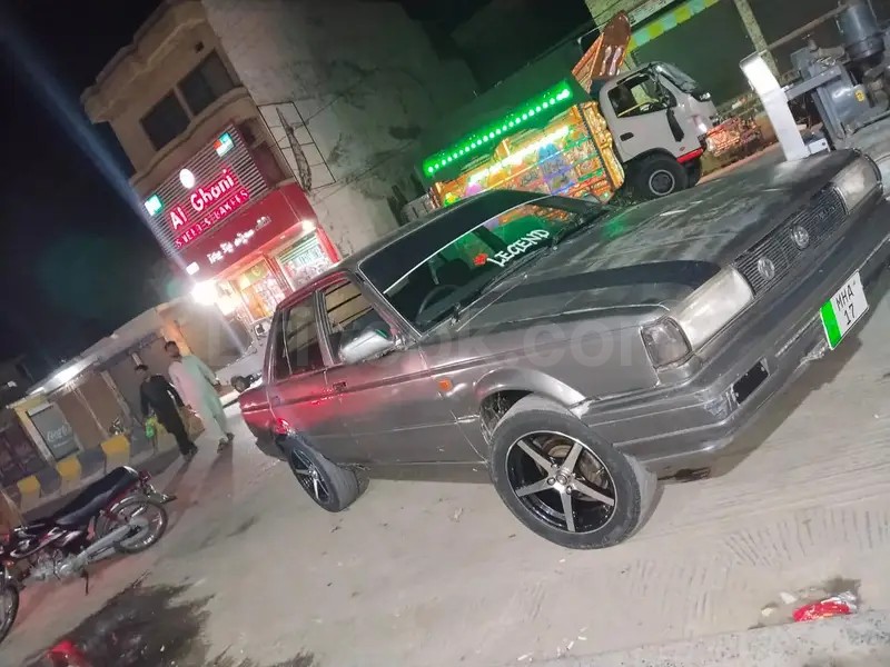 Nissan Sunny 1986