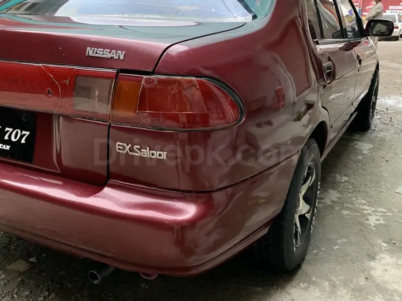 Nissan Sunny 1998
