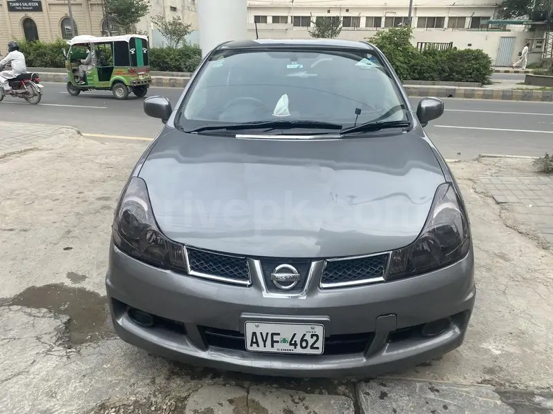 Nissan Wingroad 2012