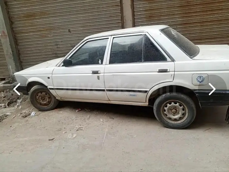 Nissan Sunny 1988