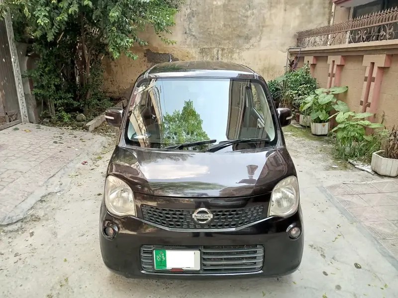 Nissan Moco 2011