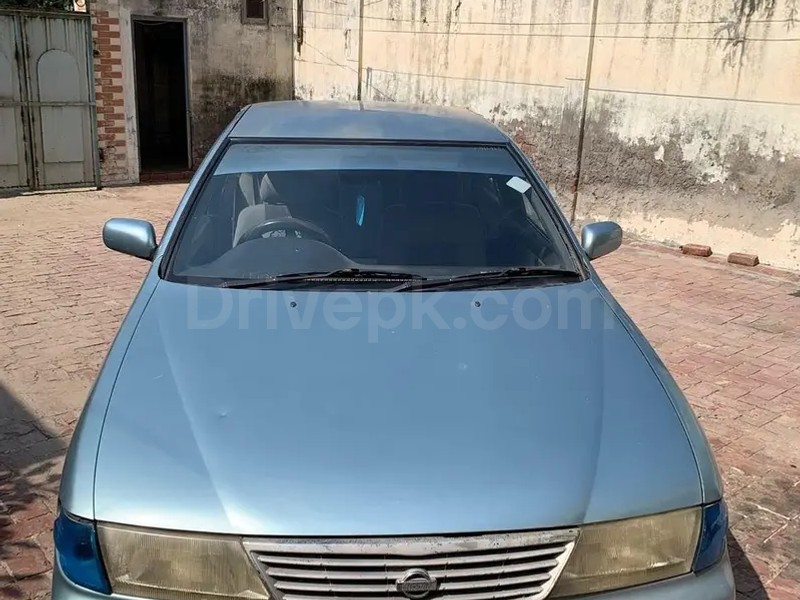 Nissan Sunny 1997