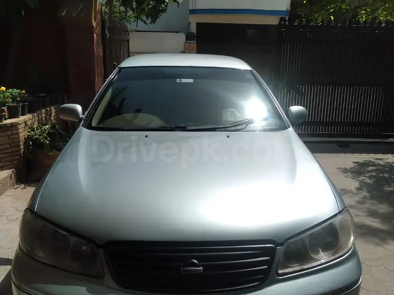 Nissan Sunny 2009