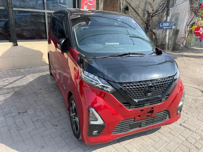 Nissan Dayz Highway Star 2021