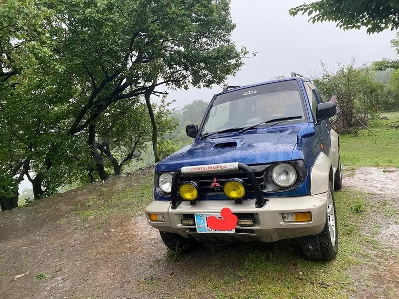 Mitsubishi Pajero Mini 1998