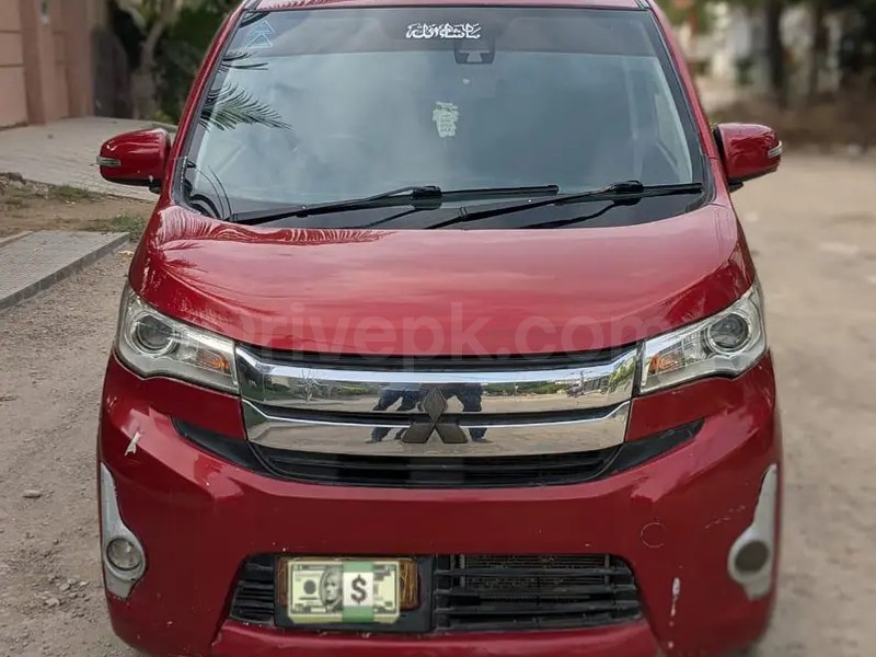 Mitsubishi EK Custom 2015