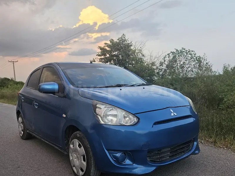 Mitsubishi Mirage 2012