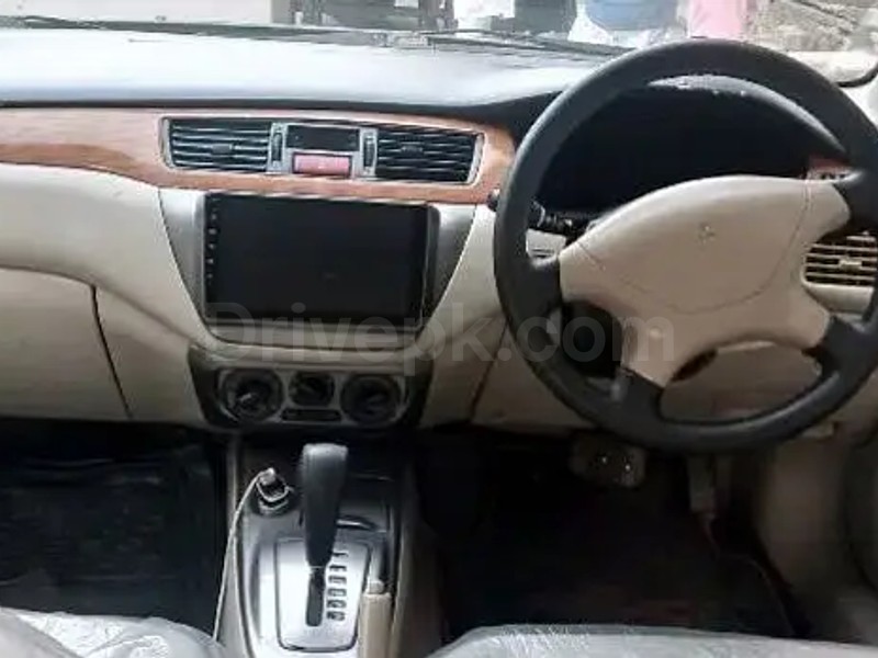 Mitsubishi Lancer 2005