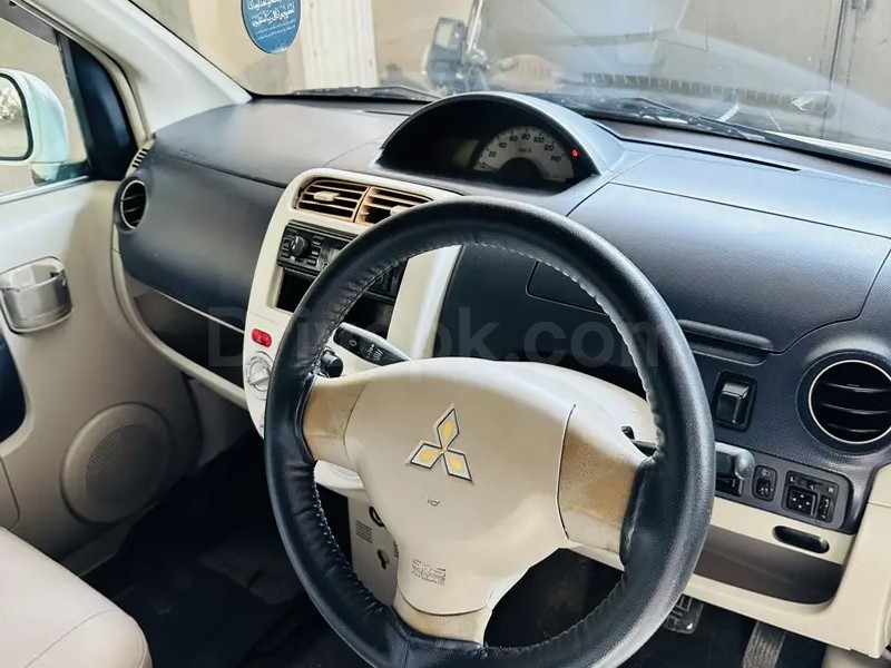 Mitsubishi Ek Wagon 2012