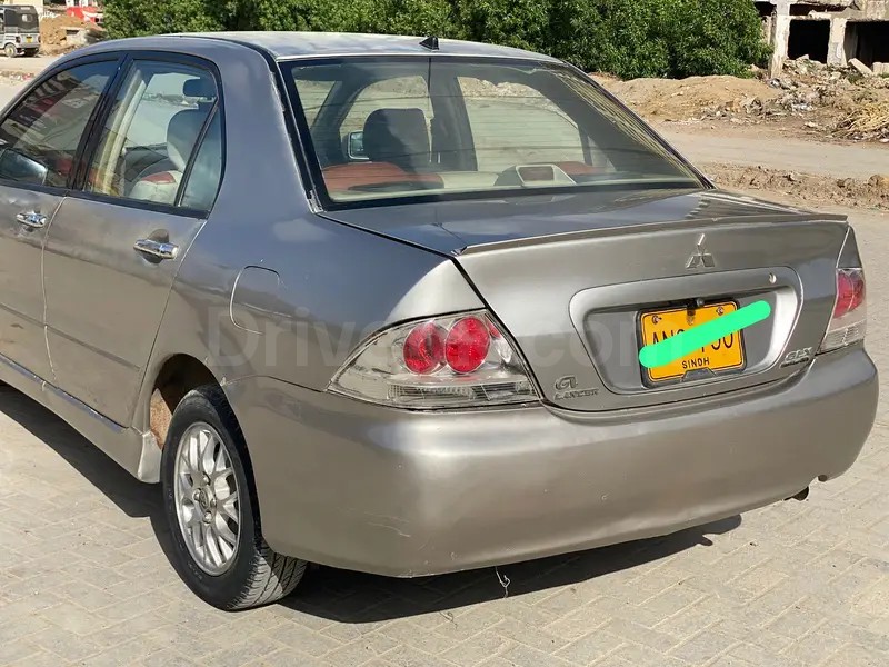 Mitsubishi Lancer 2005