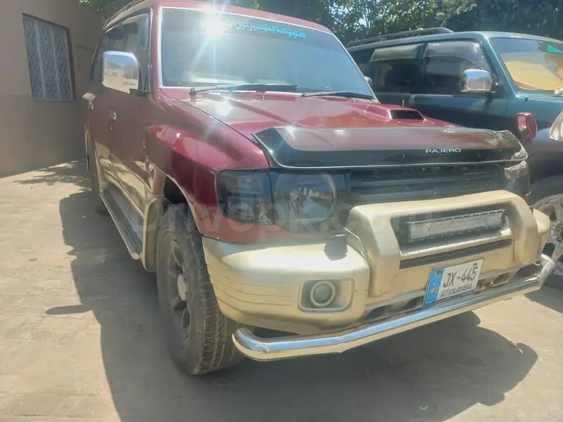 Mitsubishi Pajero 1997