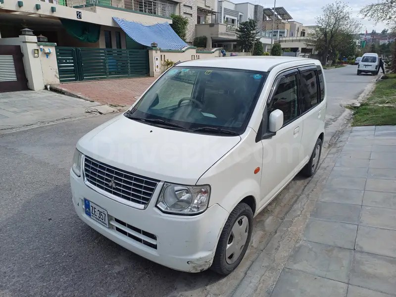 Mitsubishi Ek Wagon 2010