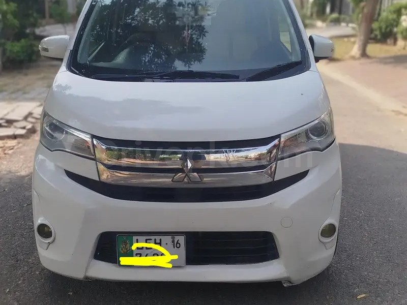 Mitsubishi EK Custom 2016