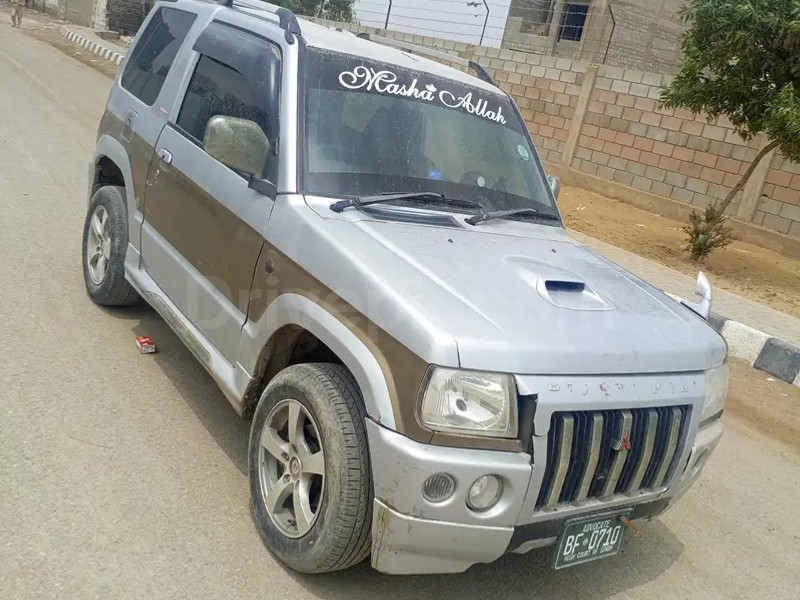 Mitsubishi Pajero Mini 2008