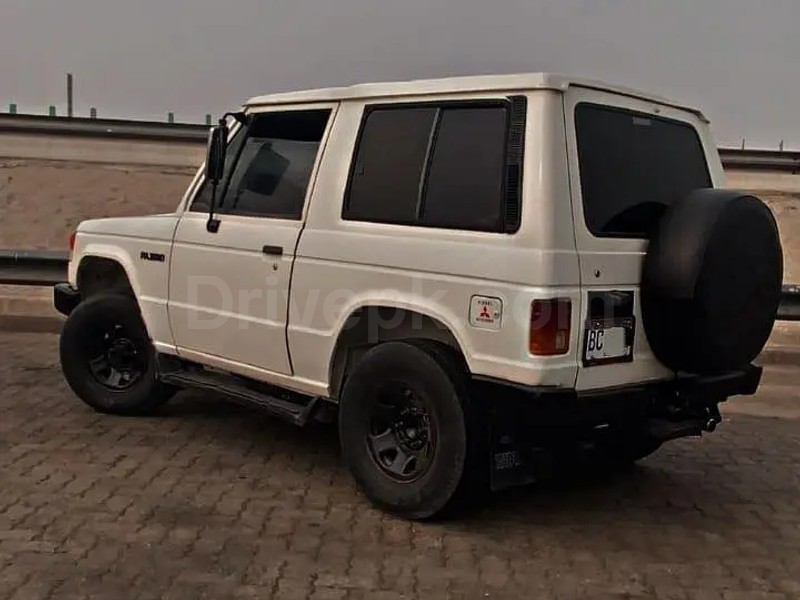 Mitsubishi Pajero 1985