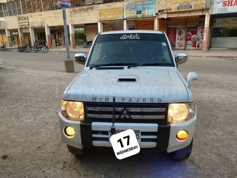 Mitsubishi Pajero 2011