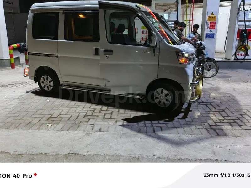 Daihatsu Hijet 2019